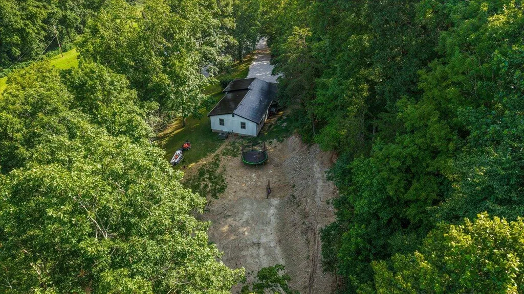 1820 N Fork Road Stanton KY 40380