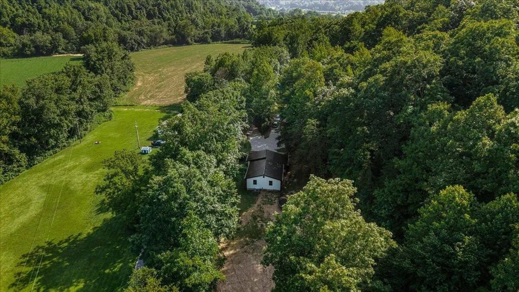 1820 N Fork Road Stanton KY 40380