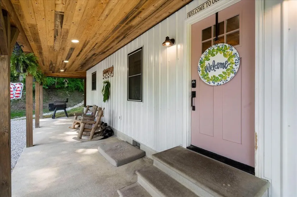 1820 N Fork Road Stanton KY 40380