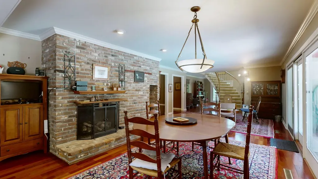 1609 Greenbriar Drive Murray KY 42071