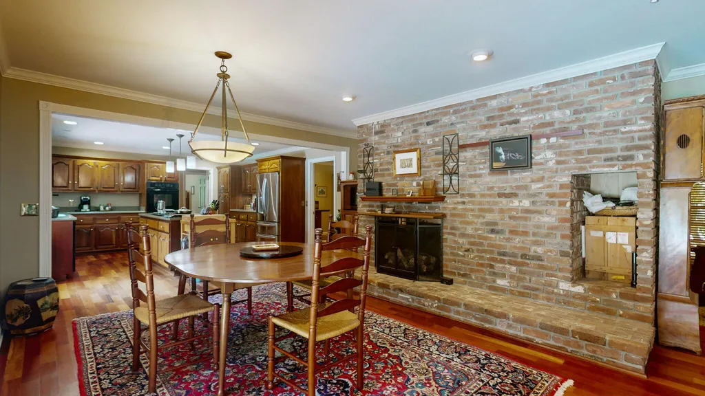 1609 Greenbriar Drive Murray KY 42071