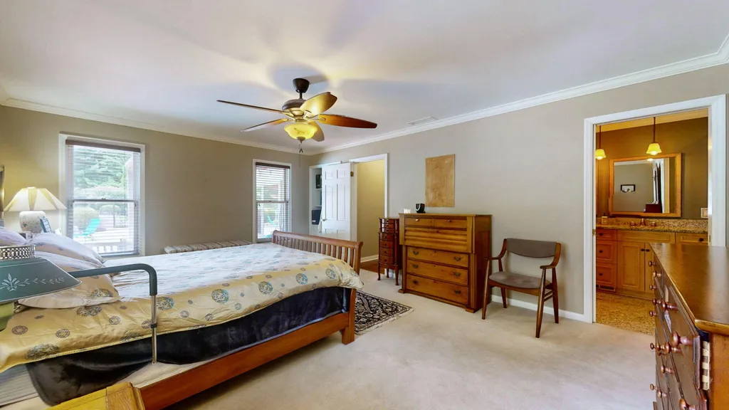1609 Greenbriar Drive Murray KY 42071