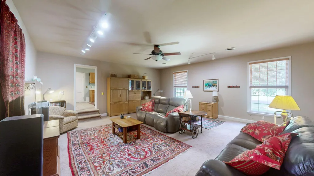 1609 Greenbriar Drive Murray KY 42071