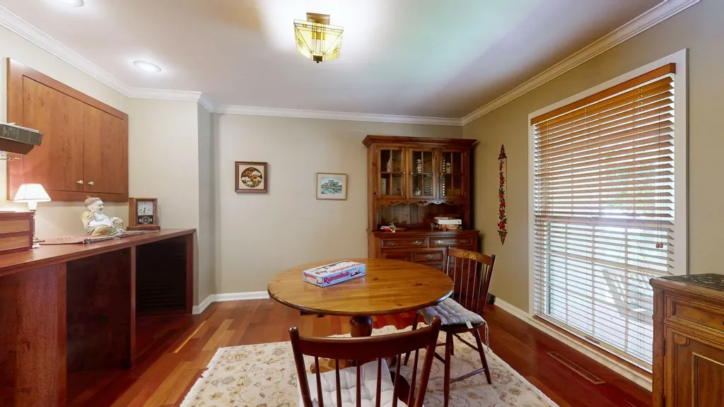 1609 Greenbriar Drive Murray KY 42071