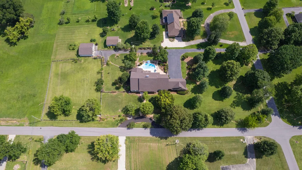 1609 Greenbriar Drive Murray KY 42071