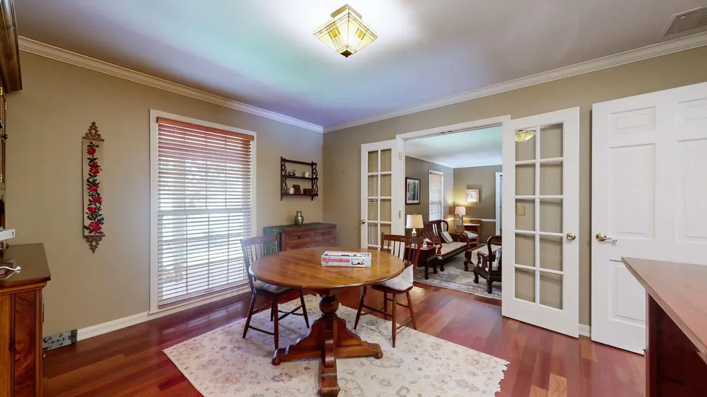 1609 Greenbriar Drive Murray KY 42071