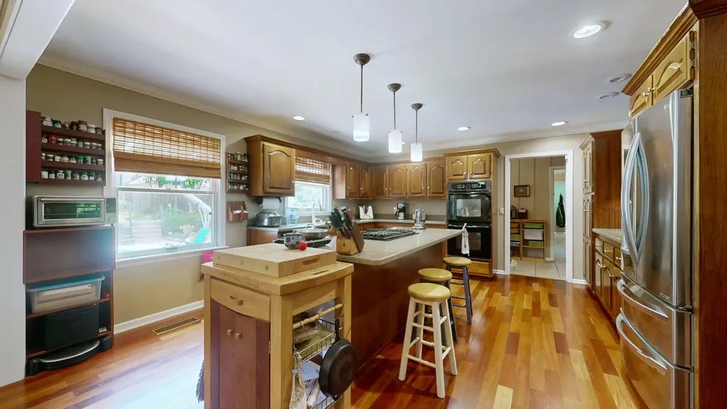 1609 Greenbriar Drive Murray KY 42071
