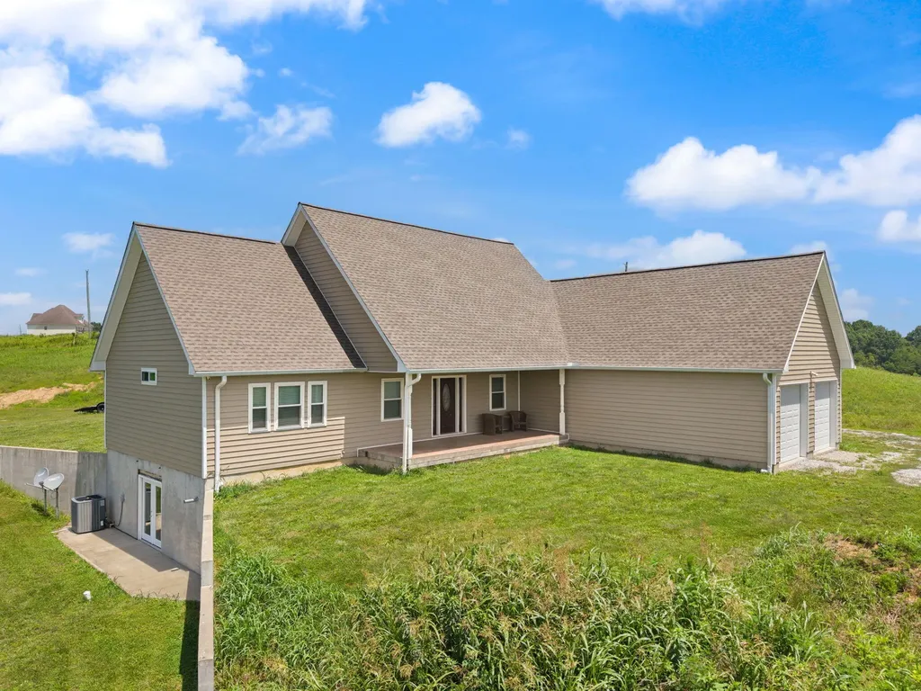116 Walking Horse Way Sharpsburg KY 40374