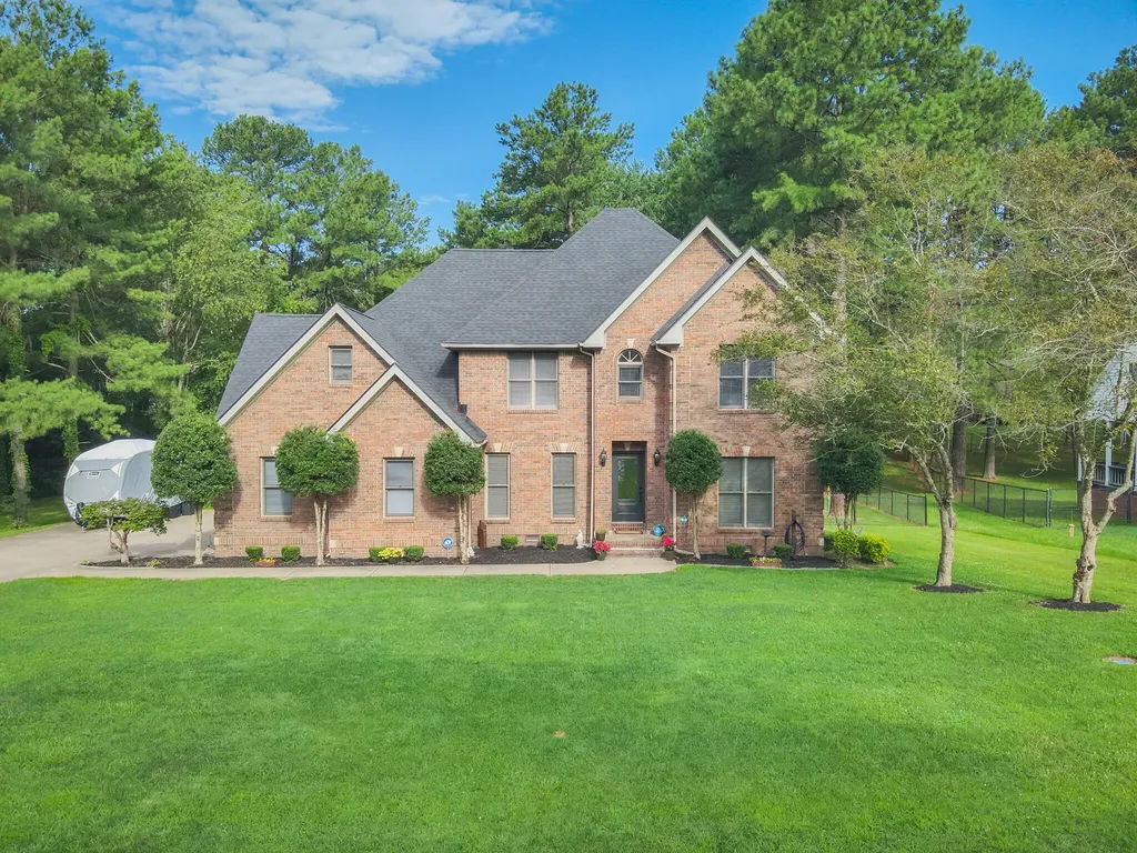 16 Greenwood Place Paducah KY 42003