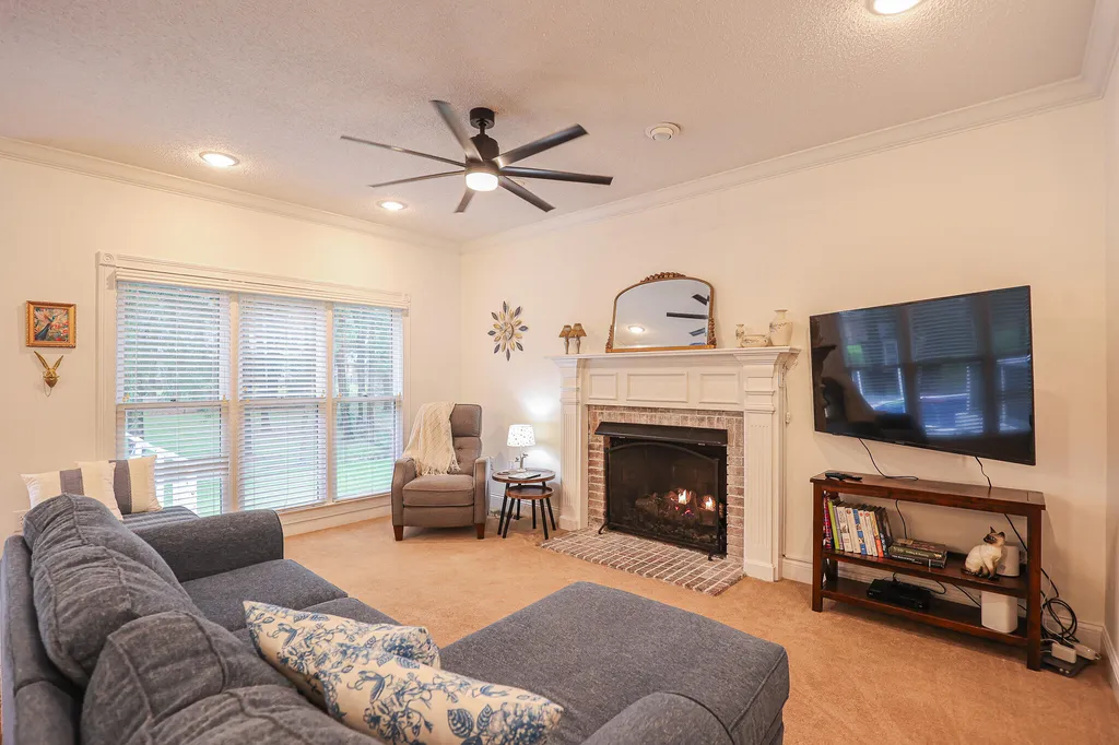 16 Greenwood Place Paducah KY 42003