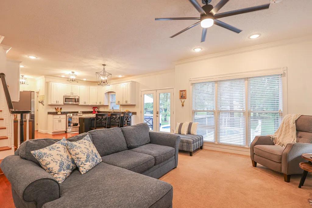 16 Greenwood Place Paducah KY 42003