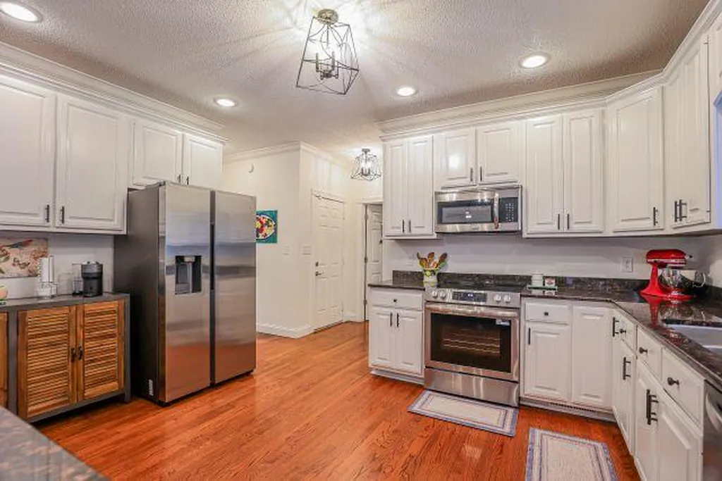 16 Greenwood Place Paducah KY 42003