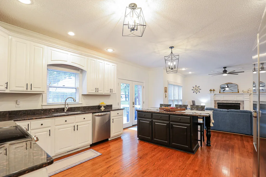 16 Greenwood Place Paducah KY 42003