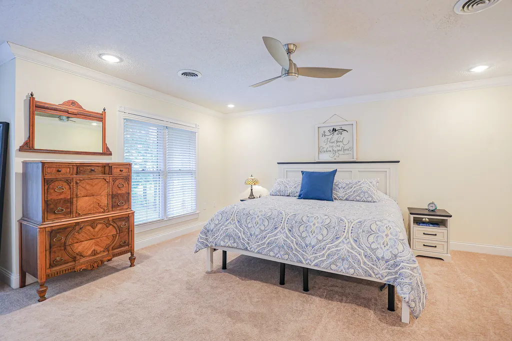 16 Greenwood Place Paducah KY 42003