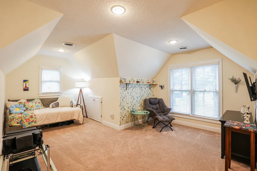 16 Greenwood Place Paducah KY 42003