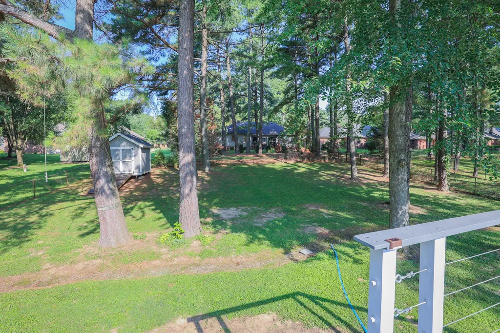16 Greenwood Place Paducah KY 42003