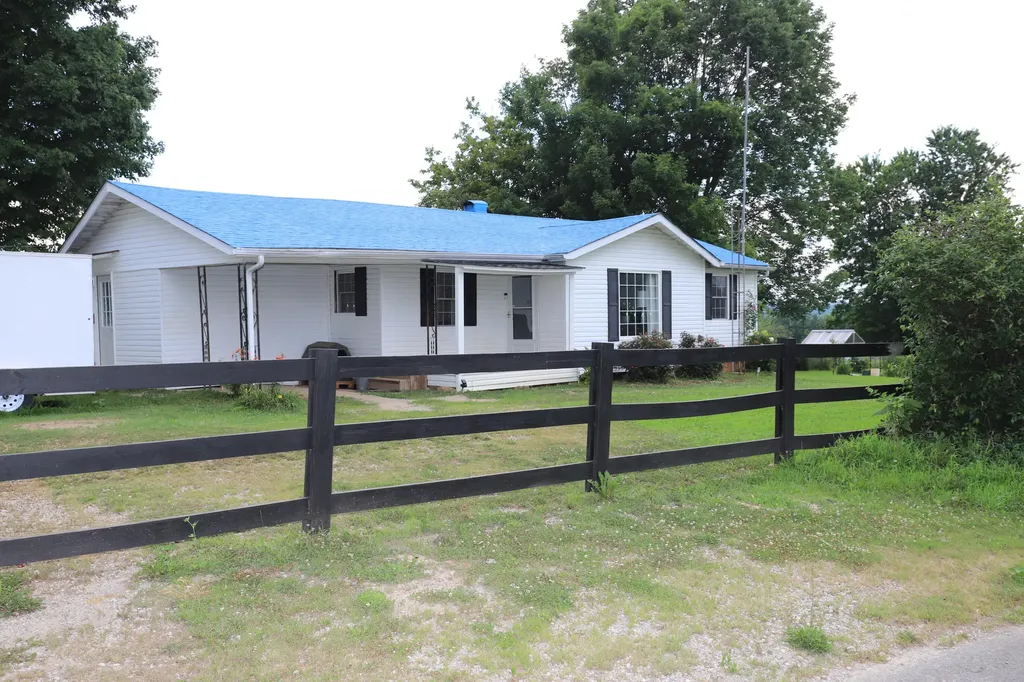 625 Caney Creek Road Waynesburg KY 40489
