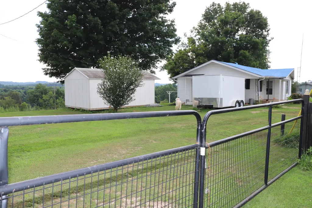 625 Caney Creek Road Waynesburg KY 40489