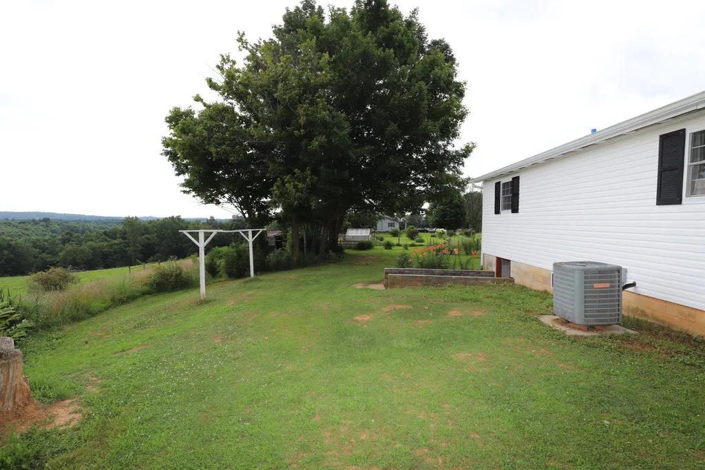 625 Caney Creek Road Waynesburg KY 40489