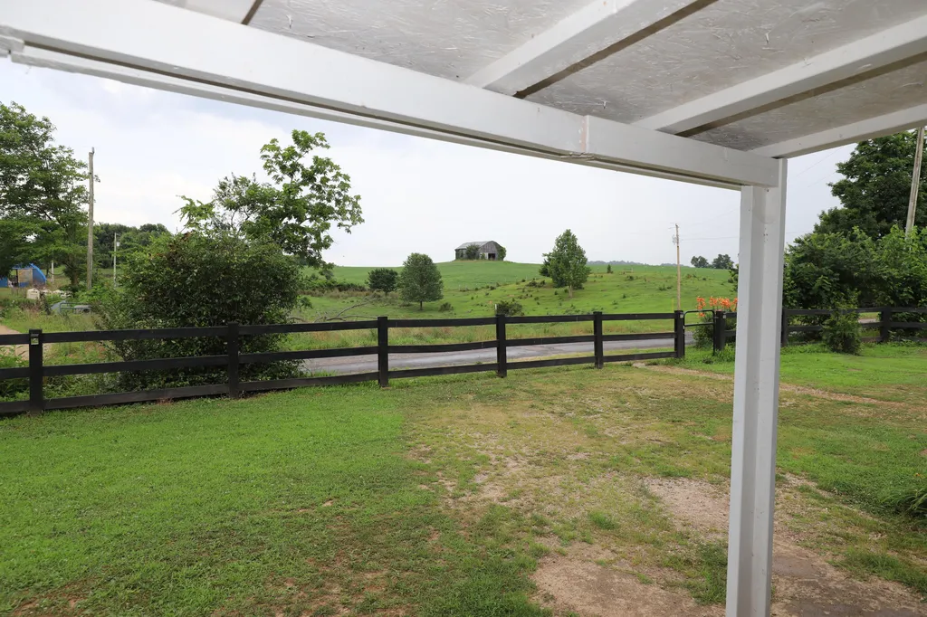 625 Caney Creek Road Waynesburg KY 40489