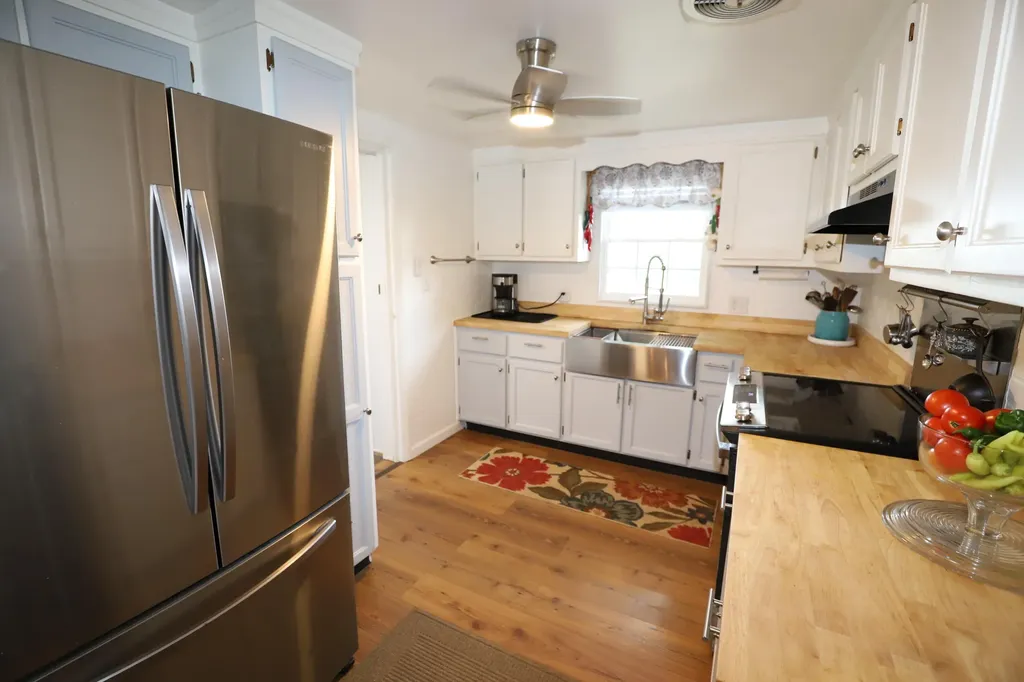 625 Caney Creek Road Waynesburg KY 40489