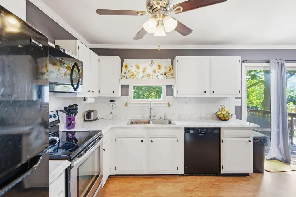 3633 Sundart Drive Lexington KY 40517