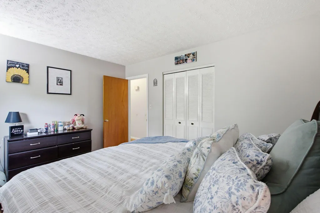 3633 Sundart Drive Lexington KY 40517