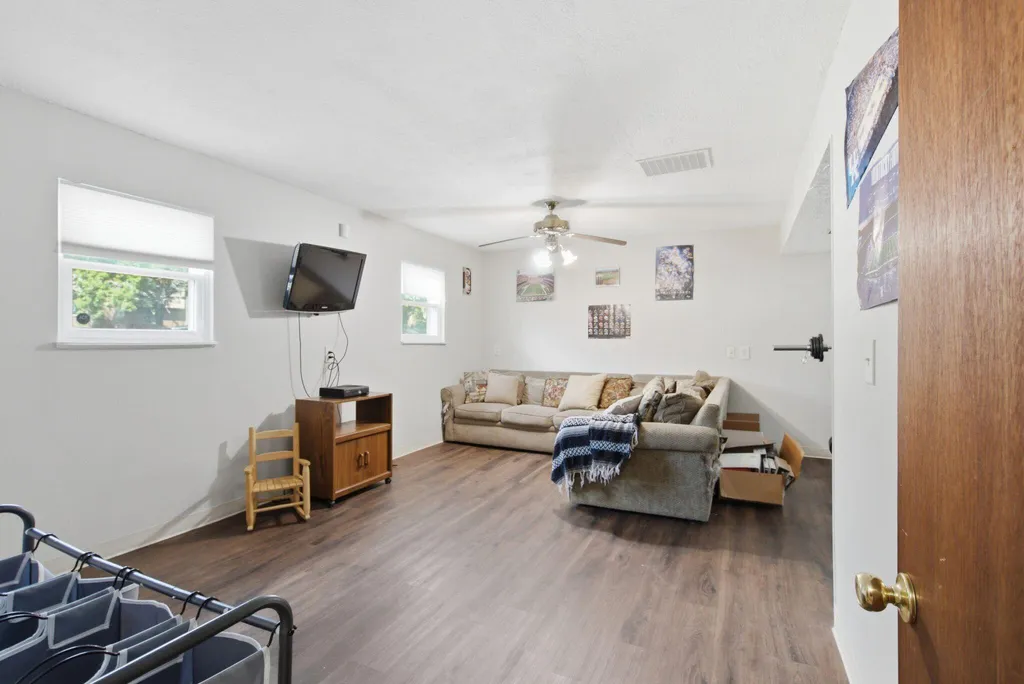 3633 Sundart Drive Lexington KY 40517