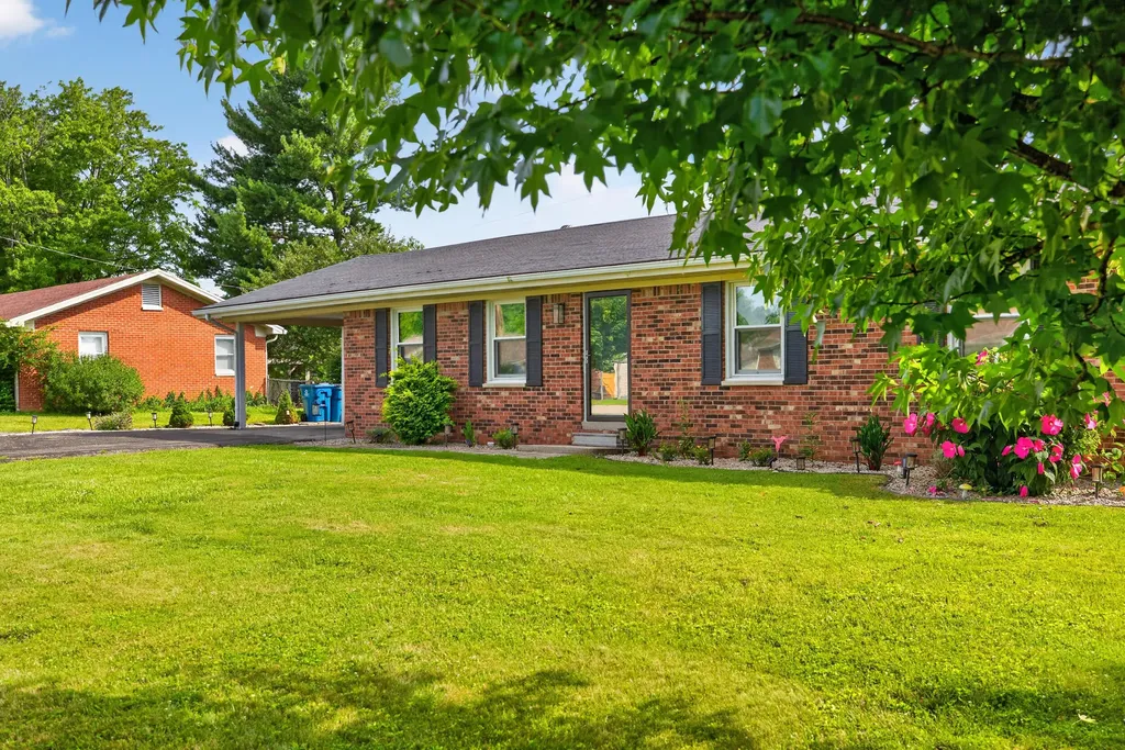 307 Sunset Drive Lawrenceburg KY 40342