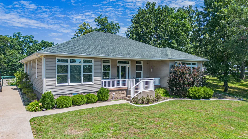237 Knottingham Drive Gilbertsville KY 42044