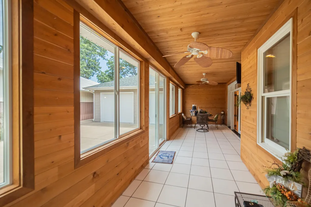 237 Knottingham Drive Gilbertsville KY 42044