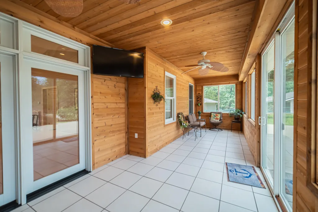 237 Knottingham Drive Gilbertsville KY 42044