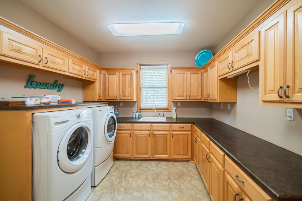 237 Knottingham Drive Gilbertsville KY 42044