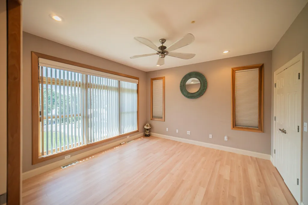 237 Knottingham Drive Gilbertsville KY 42044