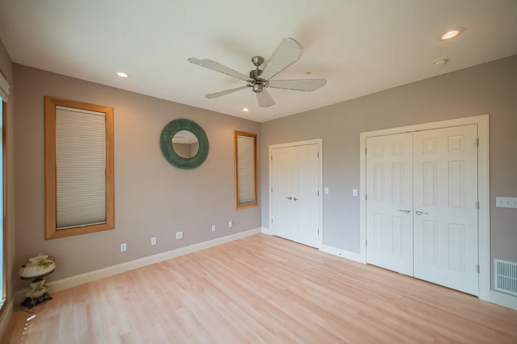 237 Knottingham Drive Gilbertsville KY 42044