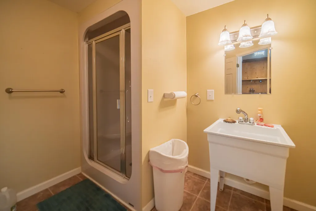237 Knottingham Drive Gilbertsville KY 42044