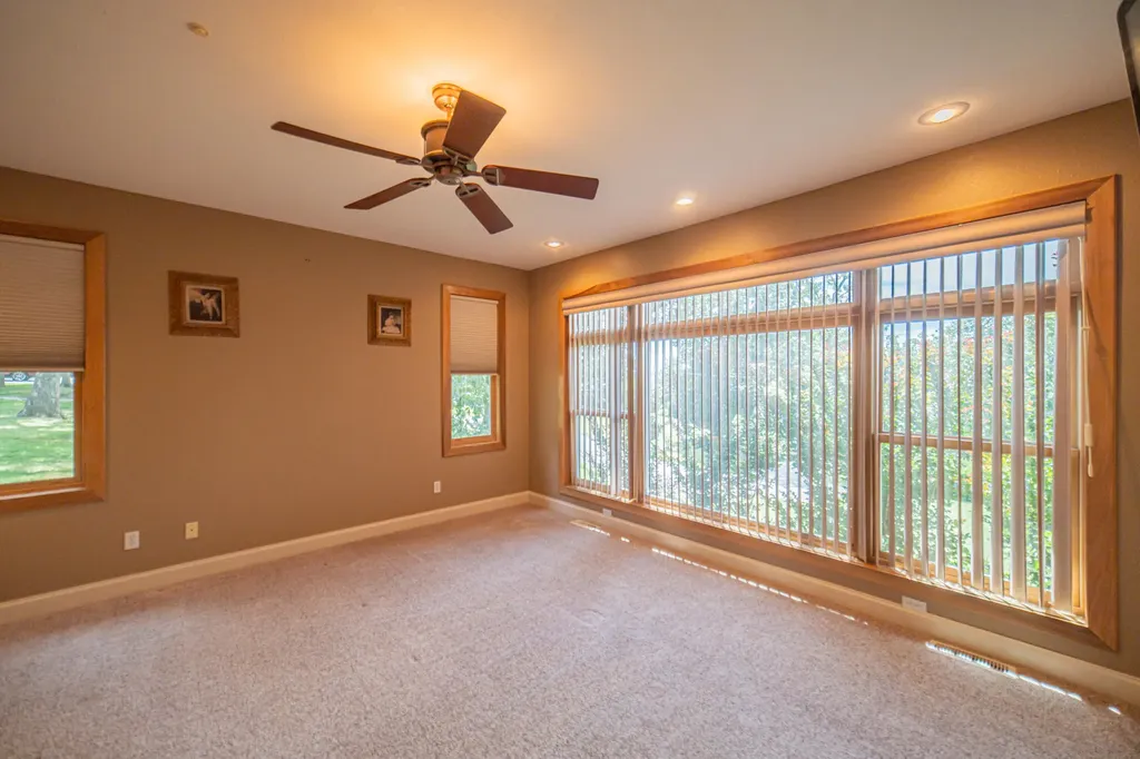 237 Knottingham Drive Gilbertsville KY 42044