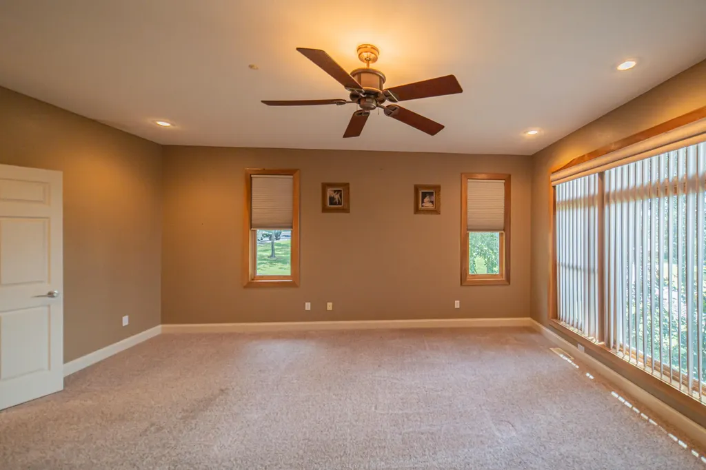 237 Knottingham Drive Gilbertsville KY 42044