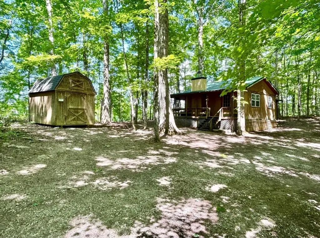 302 Lakeview Avenue Burnside KY 42519