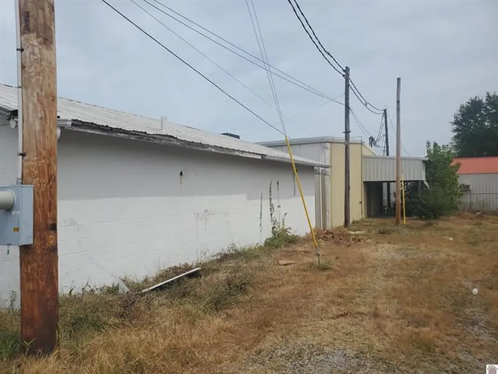 538 E Us Highway 68 Benton KY 42025