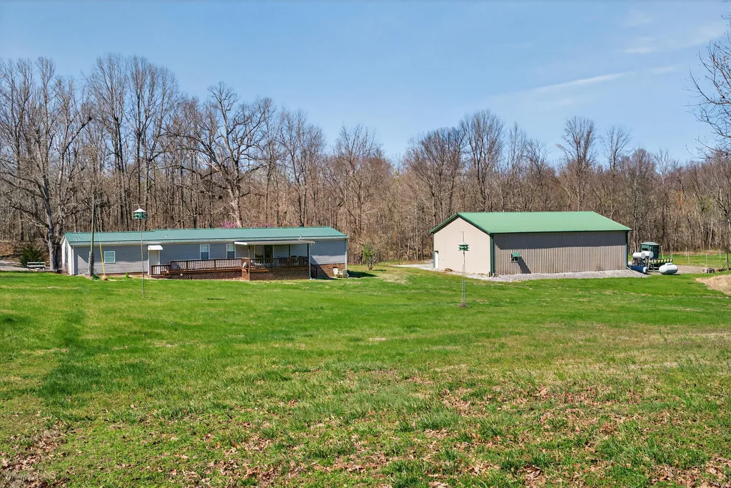 2526 Axel Creek Road Salem KY 42078