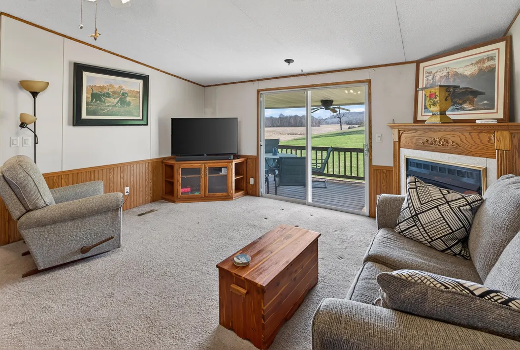 2526 Axel Creek Road Salem KY 42078