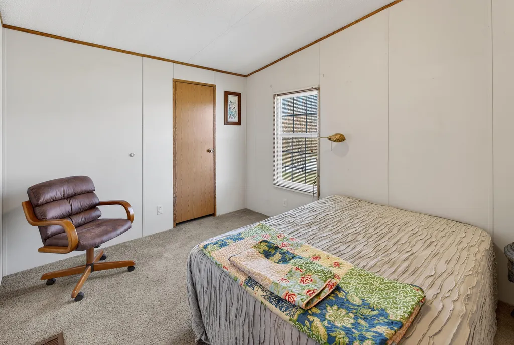 2526 Axel Creek Road Salem KY 42078
