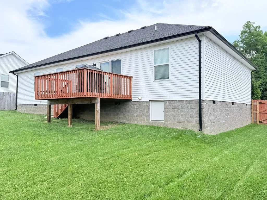 126 Elk Drive Stamping Ground KY 40379