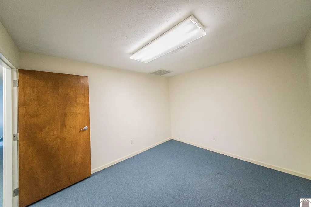 615 N 4th Street Paducah KY 42001