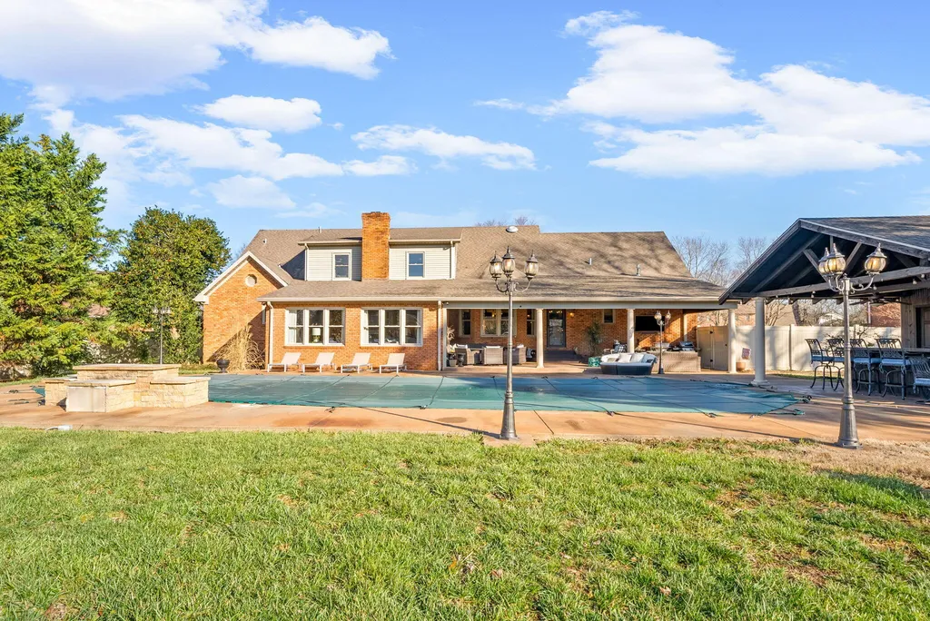 235 Oxford Street Hopkinsville KY 42240