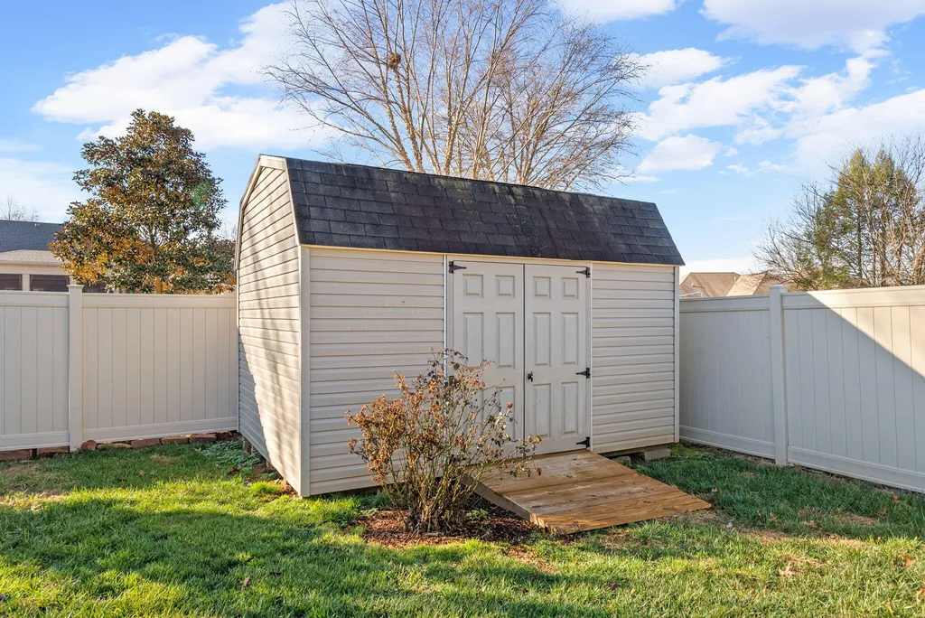 235 Oxford Street Hopkinsville KY 42240