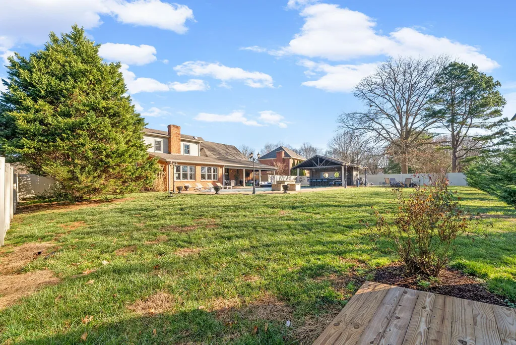 235 Oxford Street Hopkinsville KY 42240