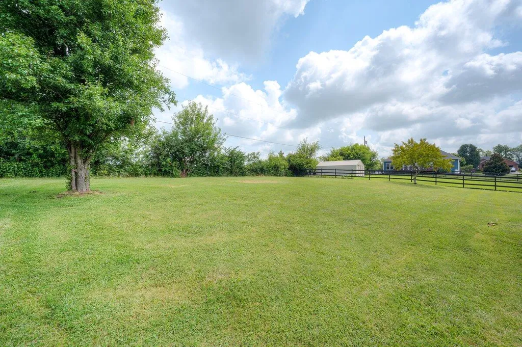 108 Pendleton Lane Frankfort KY 40601