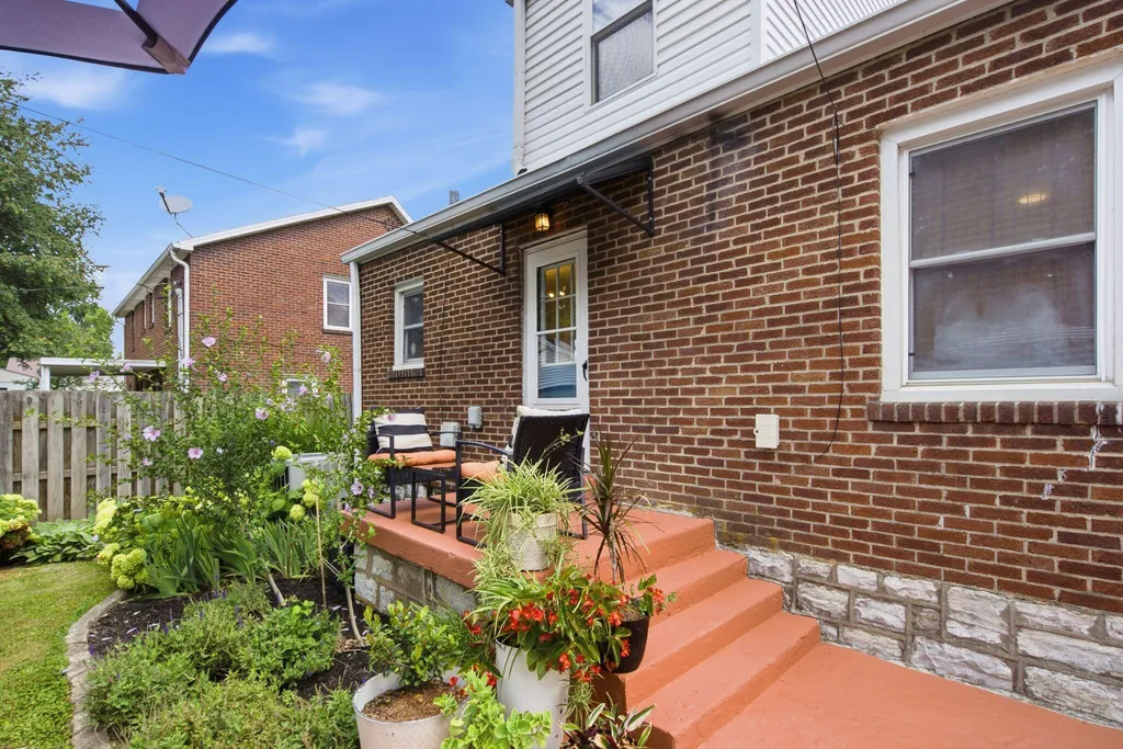 1006 Highland Park Drive Lexington KY 40505